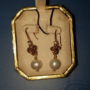 Crown drop earrings.